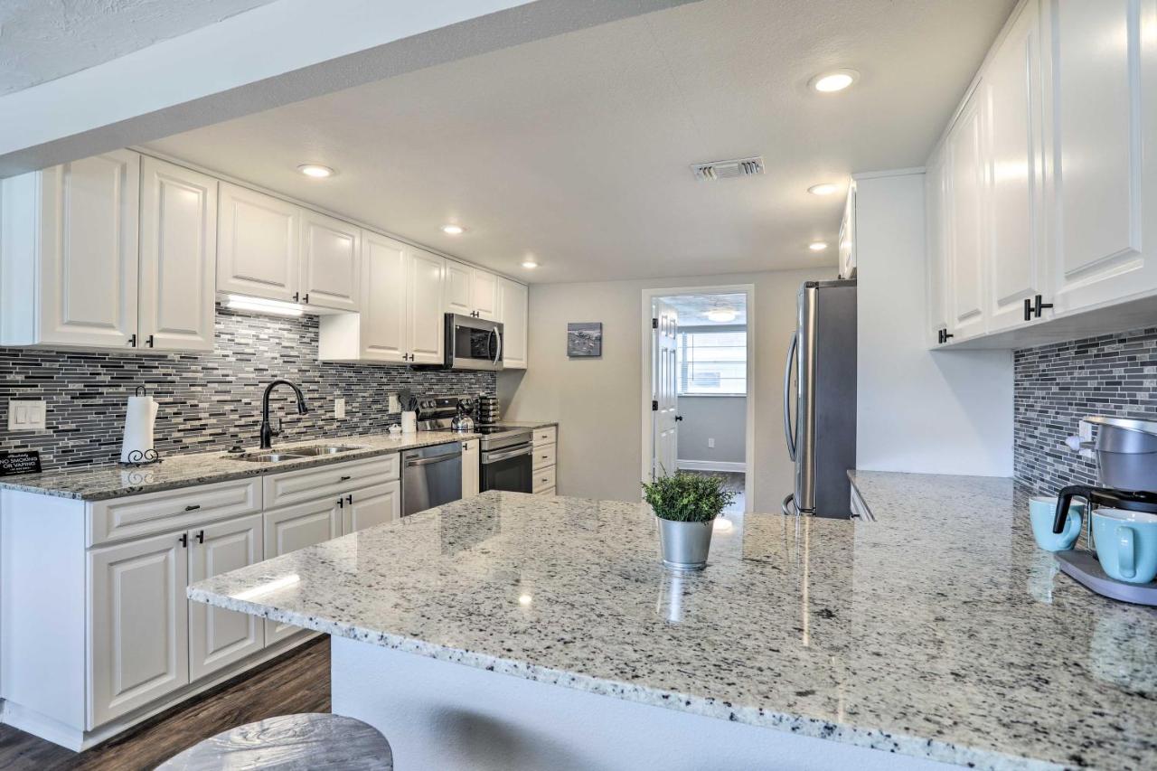 Pet-Friendly Gulfport Home Less Than 2 Mi To Beach Sankt Petersburg Exterior foto